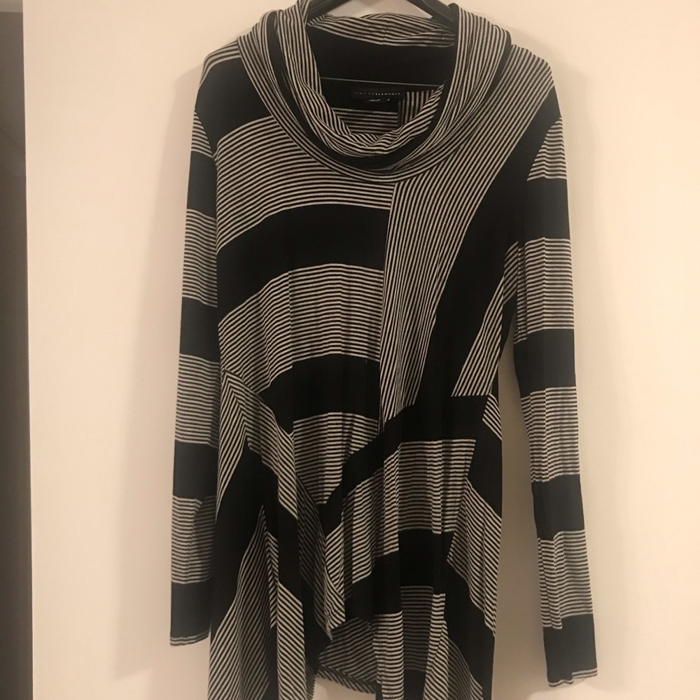 Like new small cute tunic